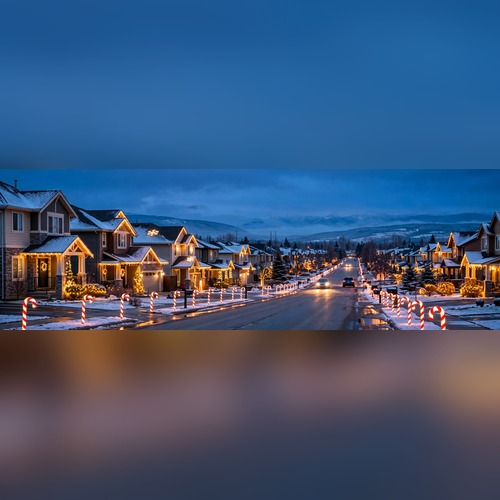 Kelowna's Candy Lane Christmas Light Tour